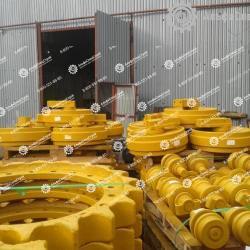 9099140 Каток поддерживающий на экскаватор Hitachi ZX370