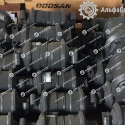 Каток поддерживающий (каток верхний) для экскаватора DOOSAN и Каток опорный (каток нижний) для экскаватора DOOSAN